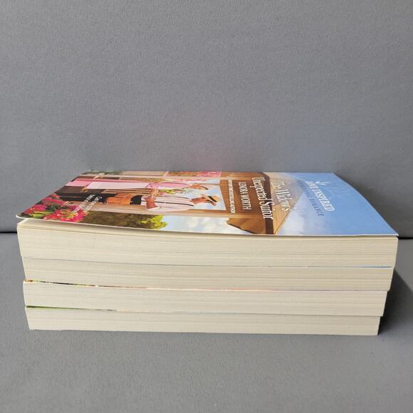 Love Inspired Inspirational Romance Christmas Books Paperback 2024 Lot of 4 - Picture 11 of 16